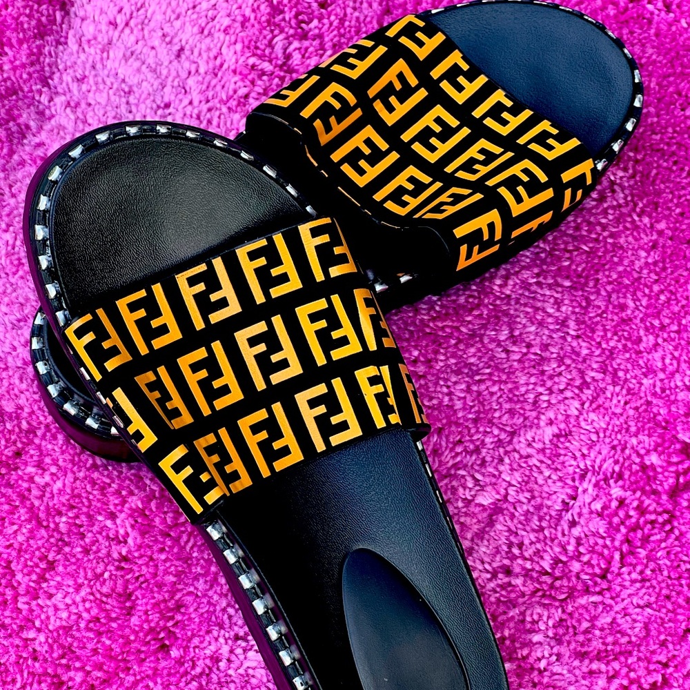 Designer shoes , Fending Platform Logo Slipon